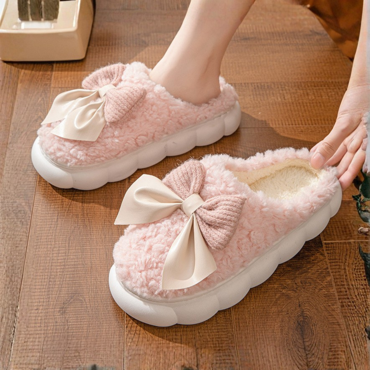 DAMINI™ - Comfy Fluffy Indoor Plush Non-Slip Slippers