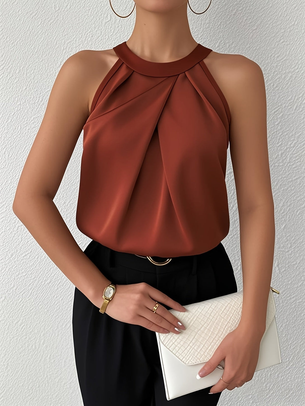 VANESSA – LUXE TWIST HALTER TOP