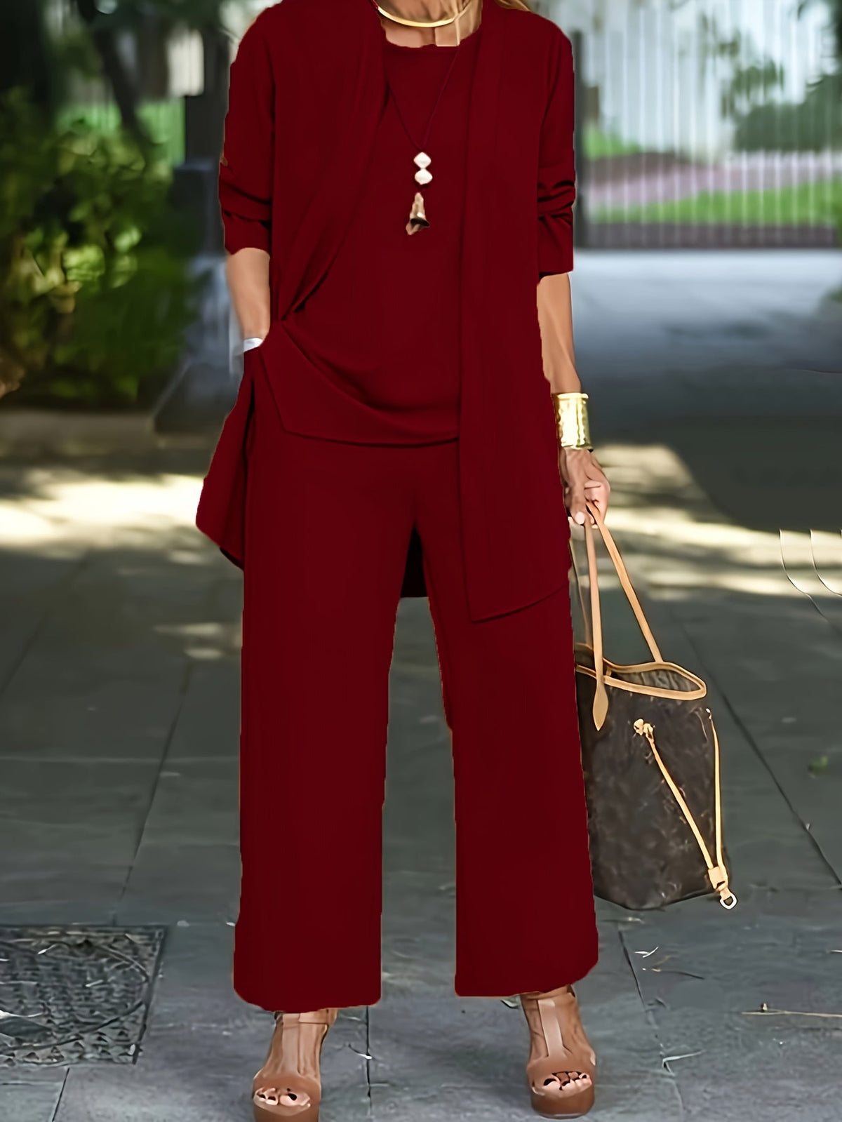 DARLA - VERSASTYLE THREE-PIECE SET
