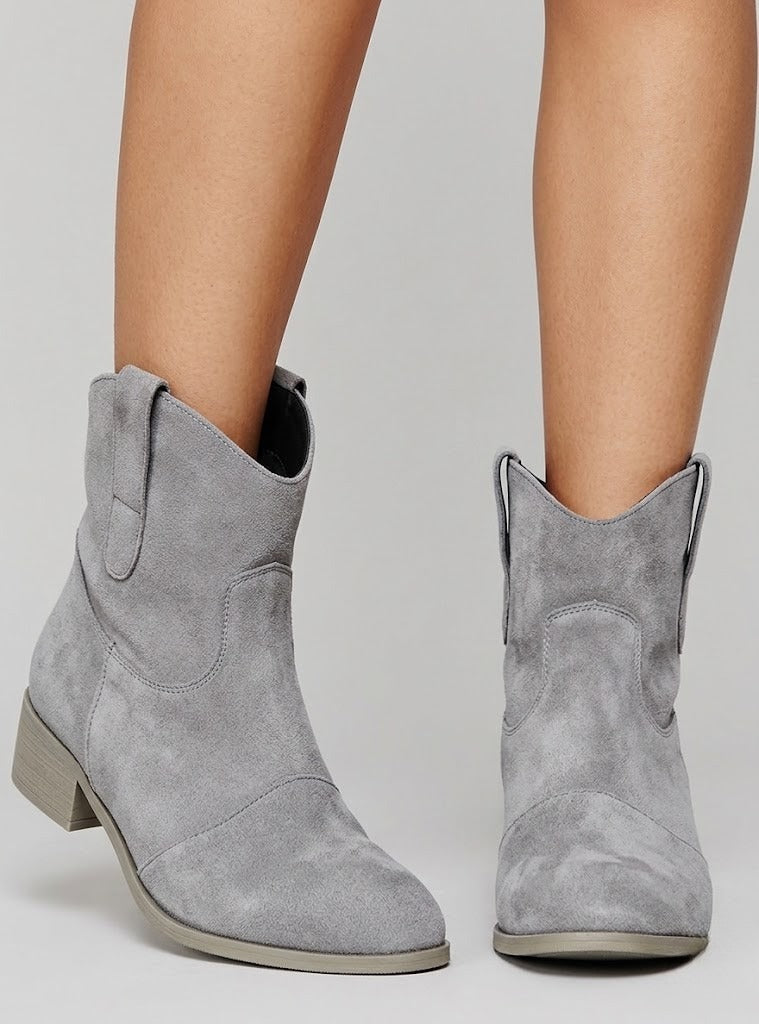 Giselle® | Chic Suede Ankle Boots